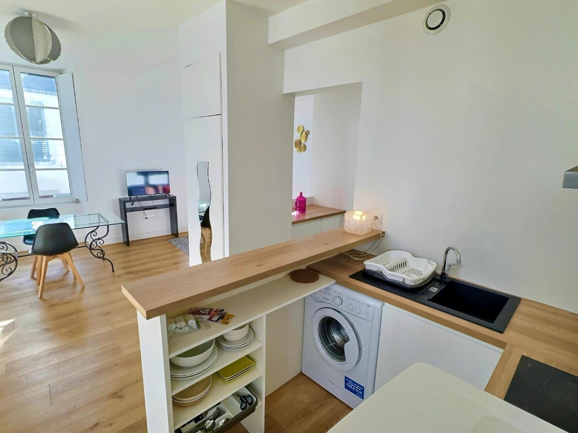 Wonderhost, Au Coeur Du Quartier Du Chateau Pau Esterno foto
