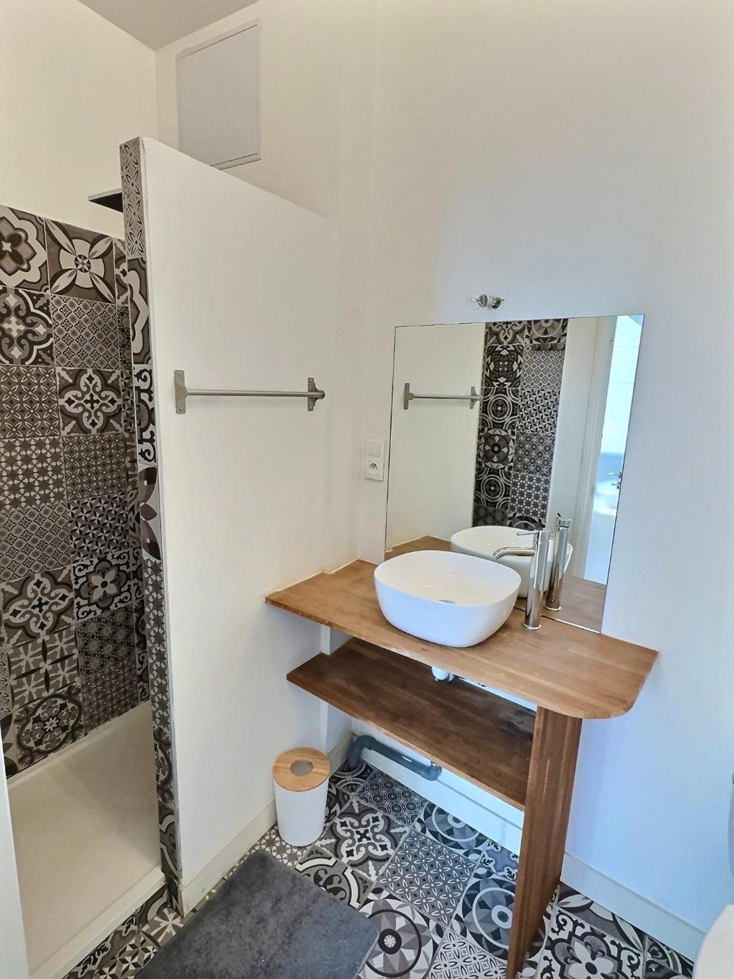 Wonderhost, Au Coeur Du Quartier Du Chateau Pau Esterno foto
